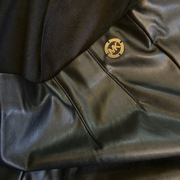 Michael Kors Faux Leather pull on pants - Picture 5 of 8